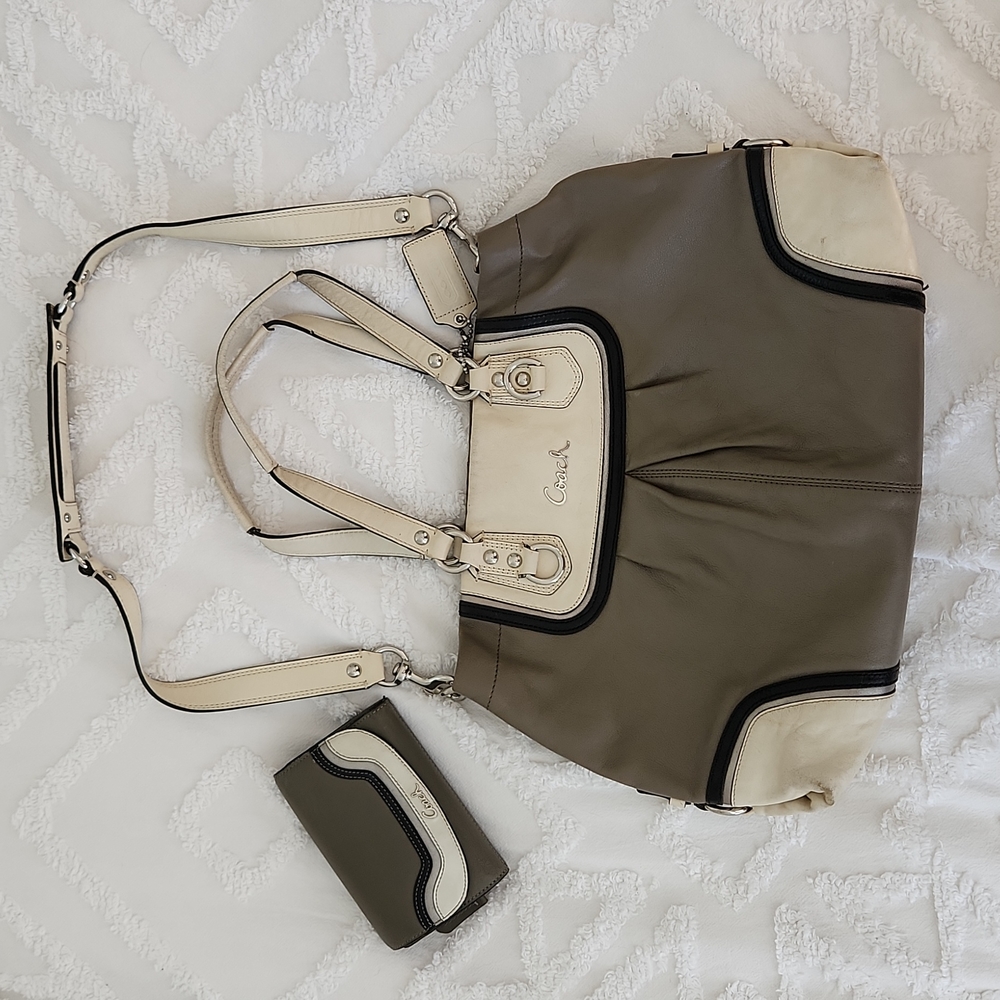 Coach purse & matching wallet